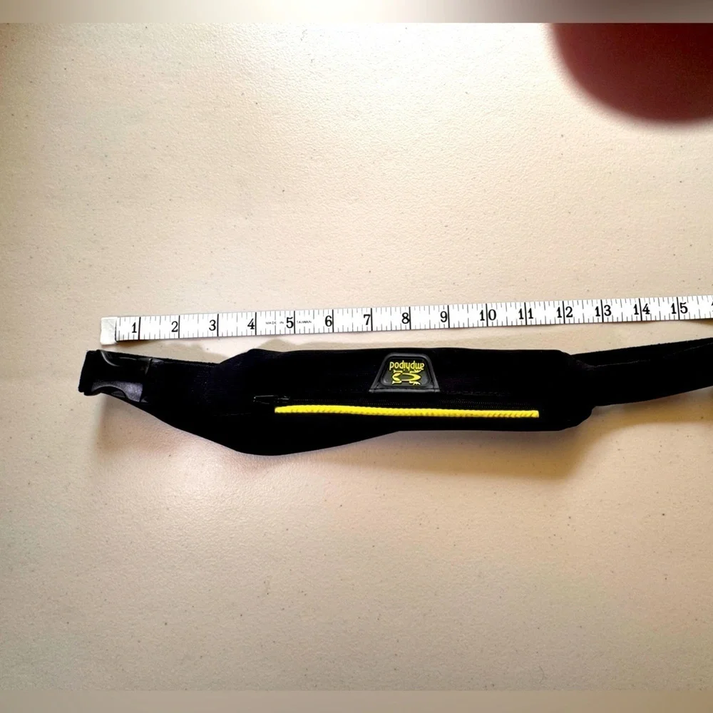 Amphipod Running Waist Belt Black Yellow Zip Pocket Adjustable Lightweight
